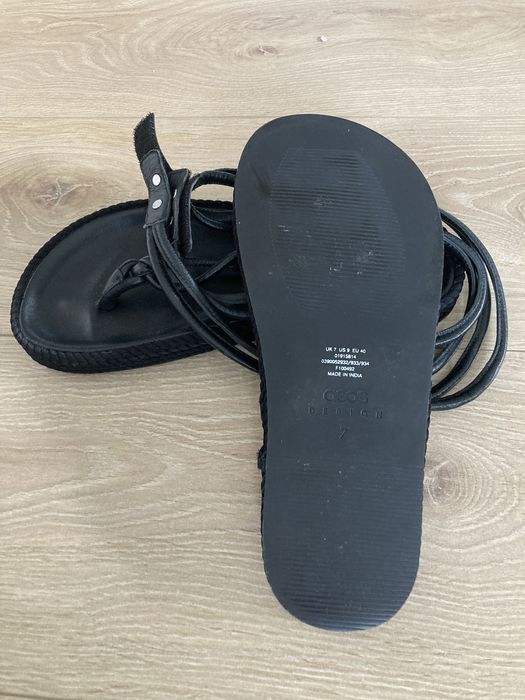 Sandaly asos wiazane