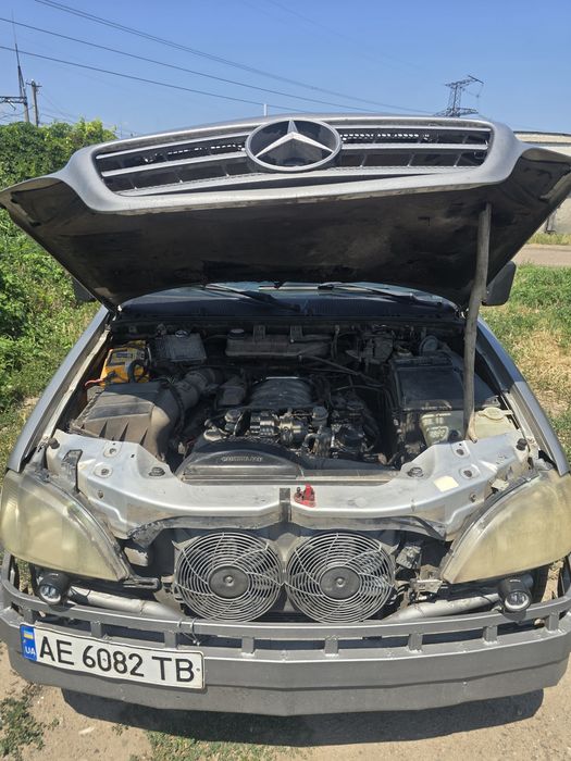 Mercedes-Benz ML320 1999 року, 3.2 літровий  V6, газ-бензин
