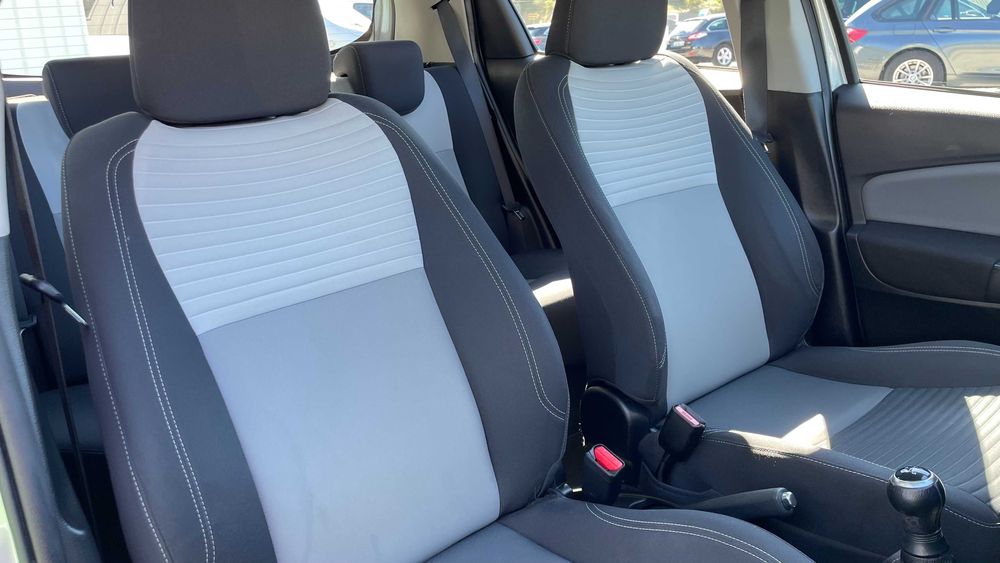 Toyota Yaris 1.0 VVT-i Comfort NACIONAL