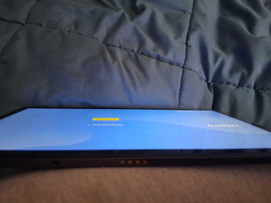 Tablet Lenove model TB-J606F