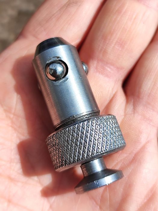 Швидкозатискний болт для зварювального столу Зигмунда. Болт сварочного