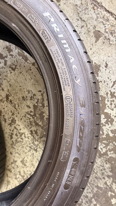 Pneus 275/40r18 Michelin Primacy 3 * com 75% piso