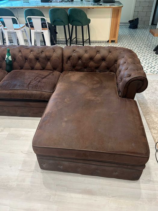 Sofá Vintage com Arrumo