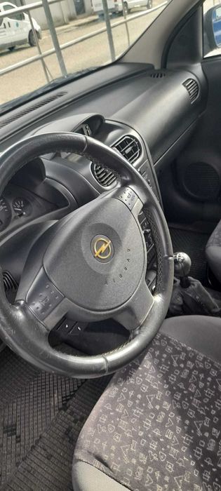 Opel Corsa Elegance conservado