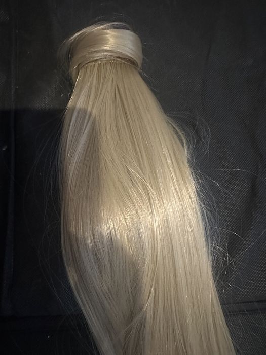 Kucyk , dopinka beżowy blond