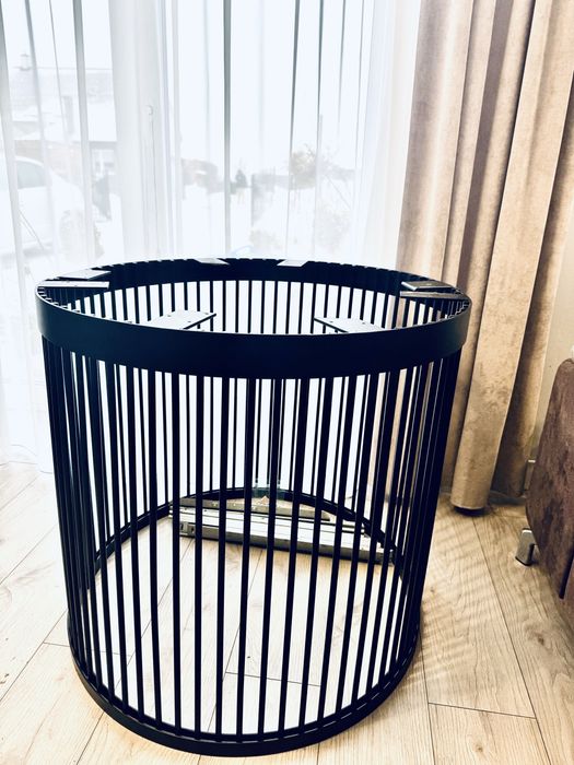 Żeliwna podstawa, nogi do rozsuwanego stołu.