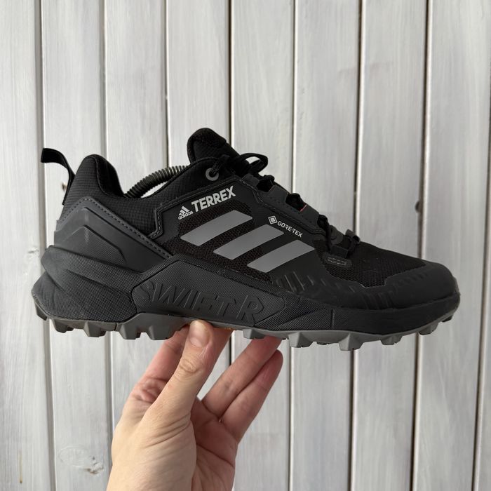 Чоловічі трекінгові кросівки Adidas Terrex Swift R3 GTX 40,5р