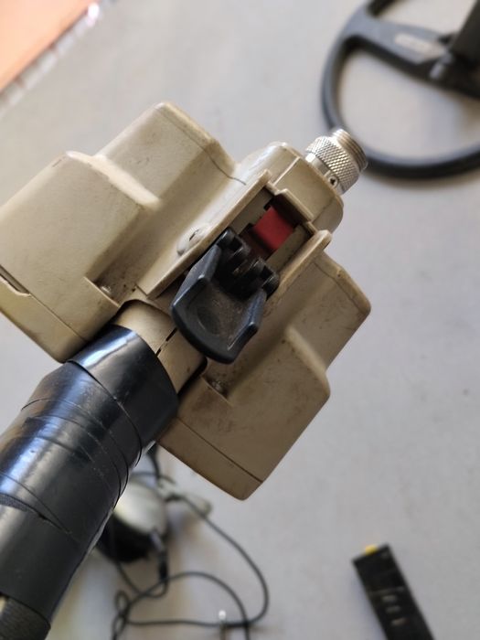 Металошукач Minelab Explorer II