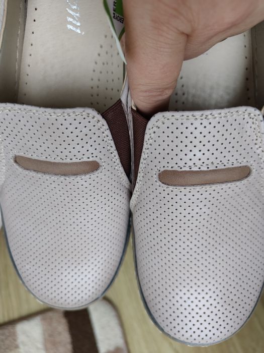 Buty damskie nowe 38