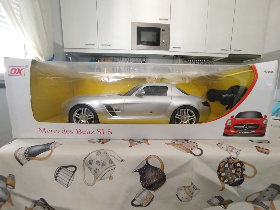 Carro telecomandado Mercedes