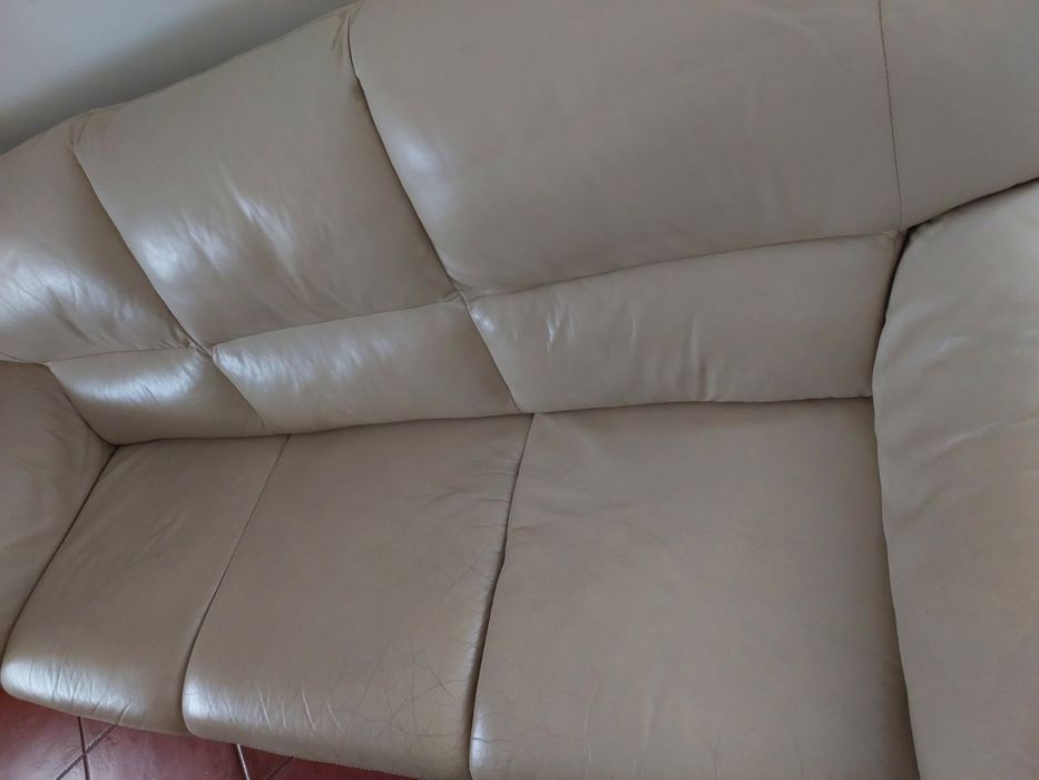 Vendo sofá 3 lugares mais sofá de 1 lugar