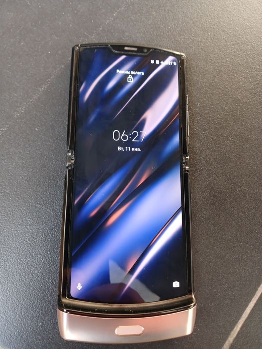 Motorolla RAZR 2019 Моторолла: 7 999 грн. - Мобільні телефони ...