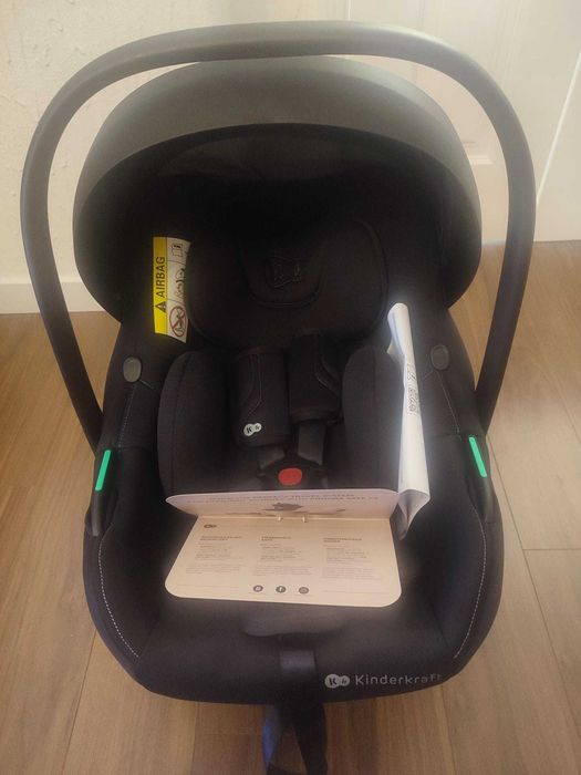 Carrinho de bebé Novo