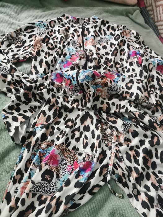 Dres damski tureckiej firmy Womanary