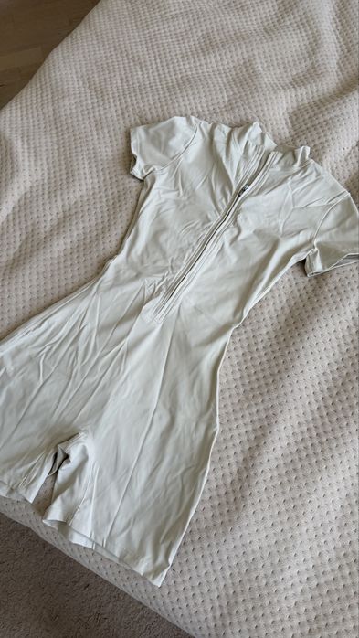 Продам косюм heybecca xs