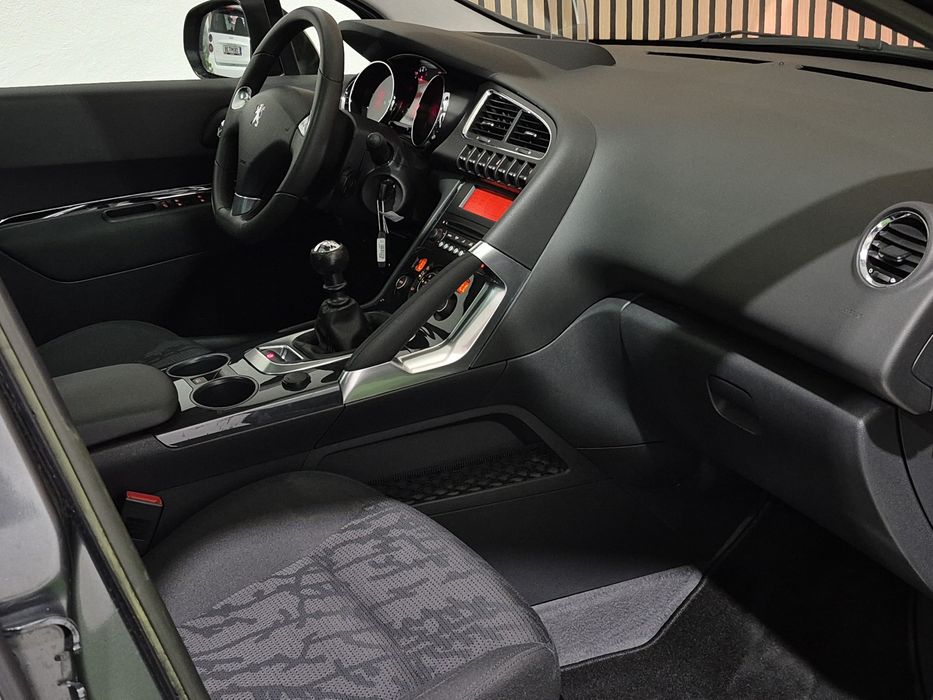 Peugeot 3008 1.6HDI - 69.000KM | GARANTIA | NACIONAL - PANORÂMICO