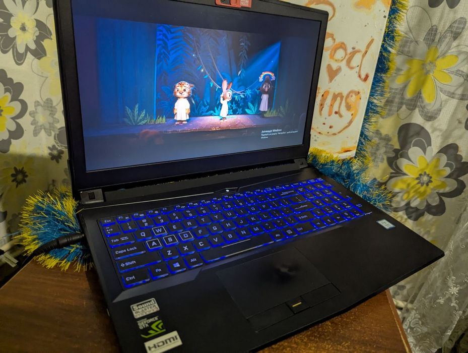 Ноутбук Clevo N 850 EJ   1тб продається Терміново