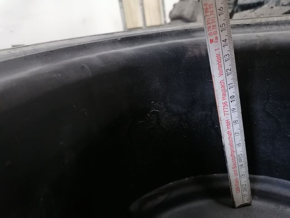 Koło pełne do wózka 23x9-10 blizniaki