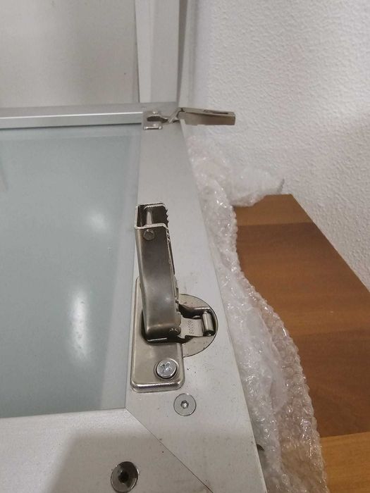 Vendo armário de cozinha suspenso em ótimo estado