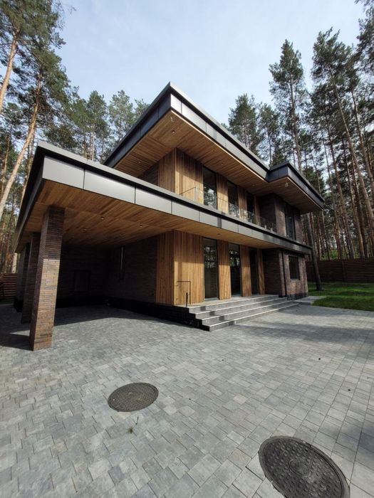 Люксовий будинок в оточені соснового лісу, Білогородка