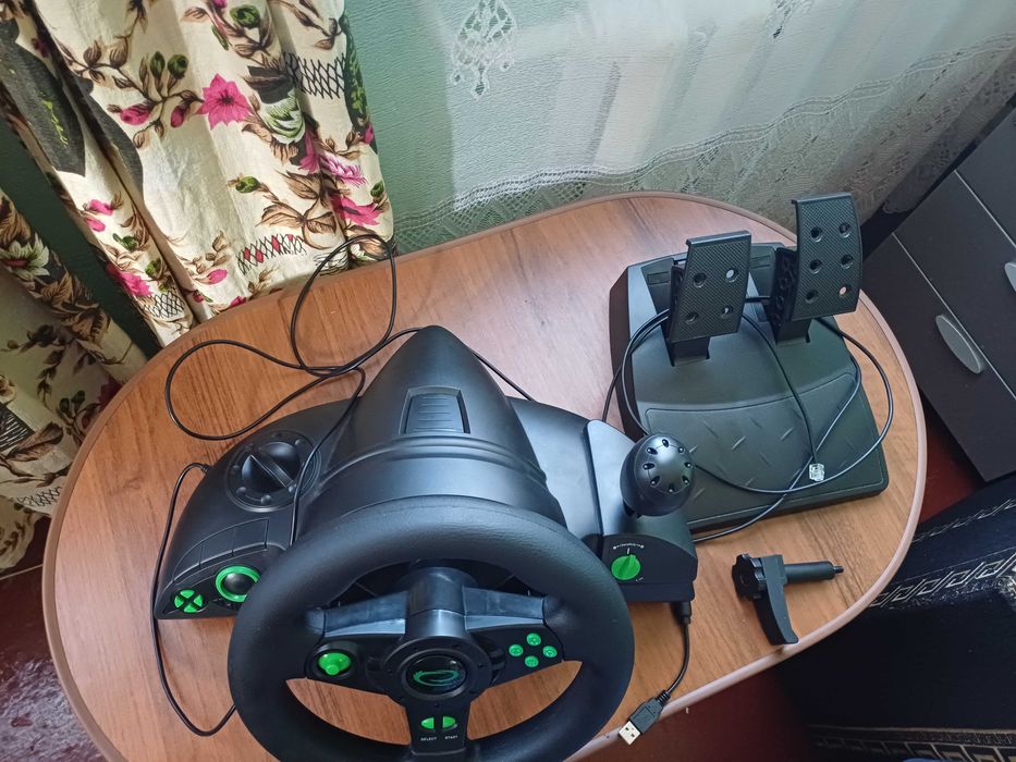 Ігрове курмо esperanza nitro EGW700