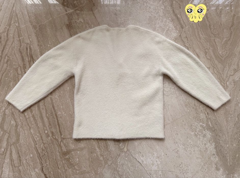 М'який джемпер базового крою