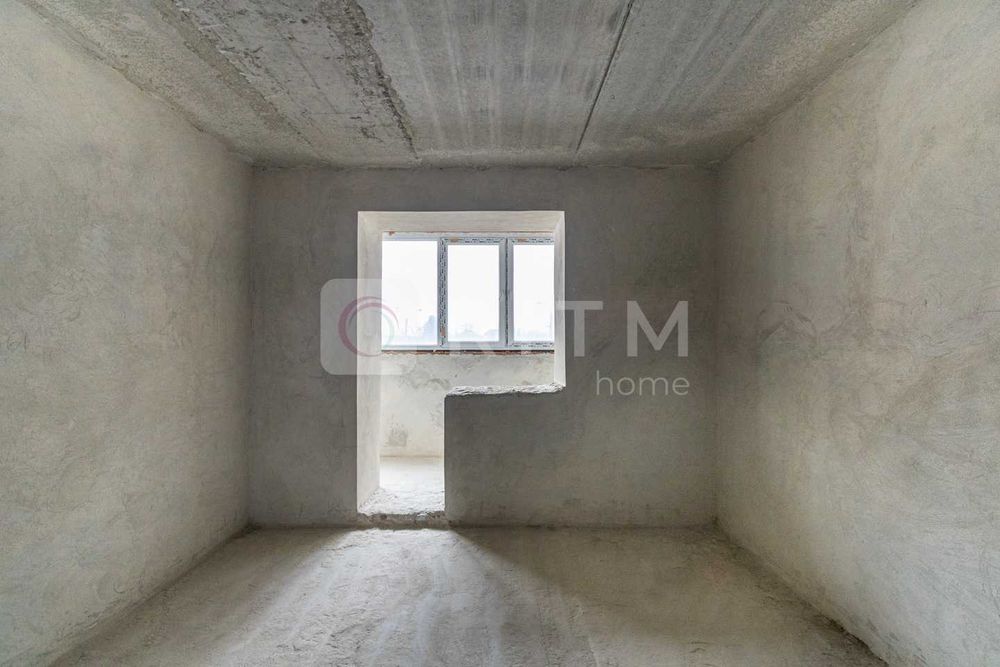 Продається 2-кімнатна квартира площею 73 м² на 1 поверсі.