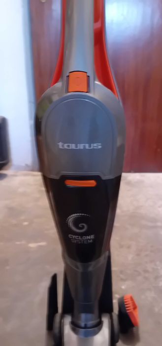 Aspirador vertical s/fios 2 em 1 - Taurus Unlimited 25.6 Lithium