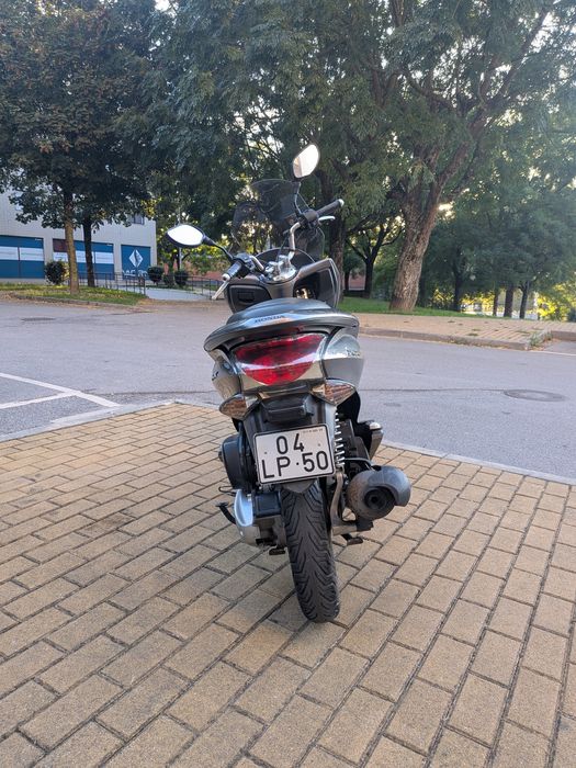 Honda PCX 2011!!