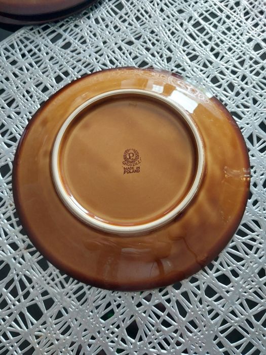 Talerzyki PRL. 17 cm.