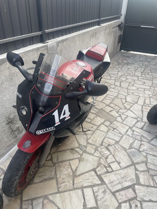 Vendo Yamaha FZR 600