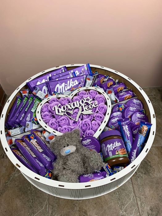 Солодкий подарунковий набір для жінки , ідеальний подарунок жінці