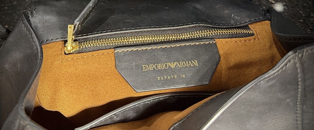 Emporio Armani torebka skórzana czarna Y3E091 YDA8D – 100% skóra cielęca