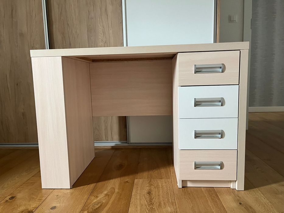 Biurko z szufladami 50x110