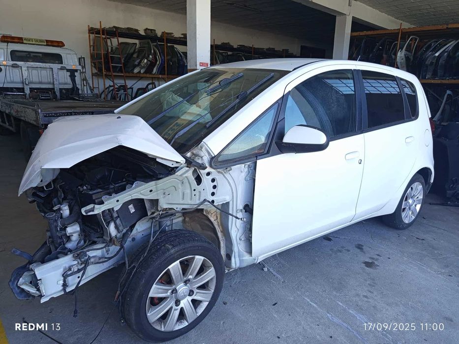 Mitsubishi Colt VI 1.3 ano 2011 para peças