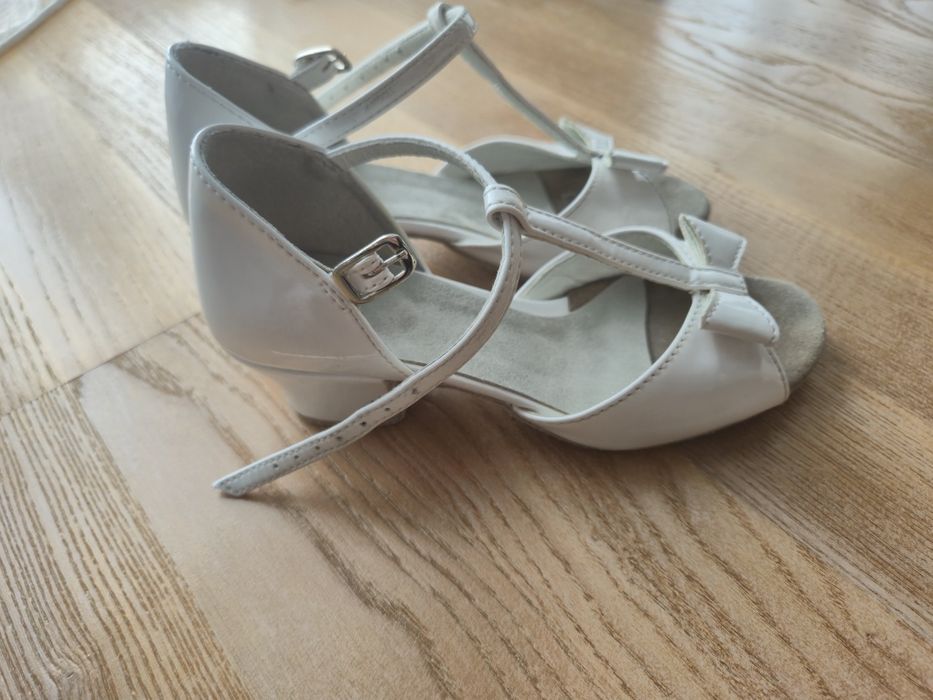 Взуття для бальних танців  29 розмір 18.5 см