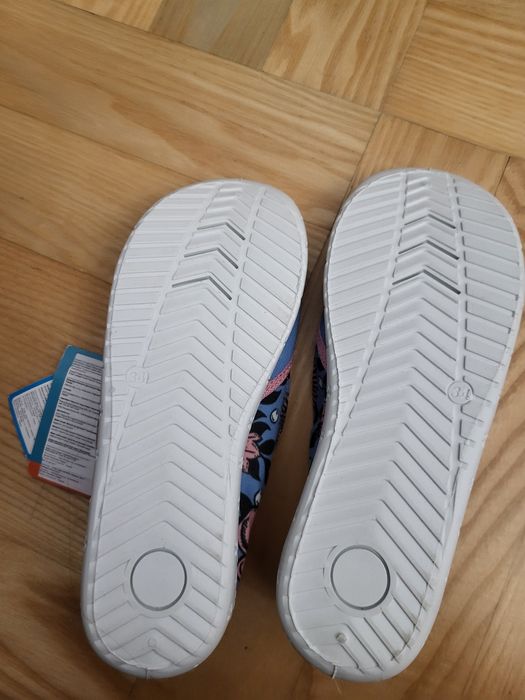Nowe Tenisówki kapcie Minnie r.34