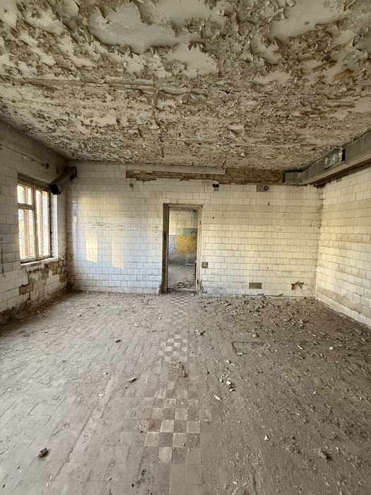 Комерційне приміщення(колишня баня) м.Мостиська , центральна частина