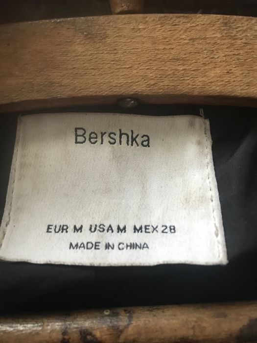 Шкіряна курточка коротка