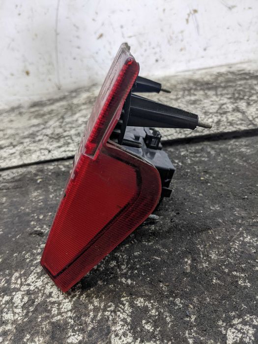 Seat Toledo I Lampa Prawa Tylna Prawy Tył PT W Klapę