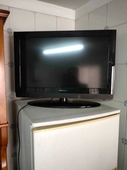 Grundig LCD TV in Good Condition64730158402434121