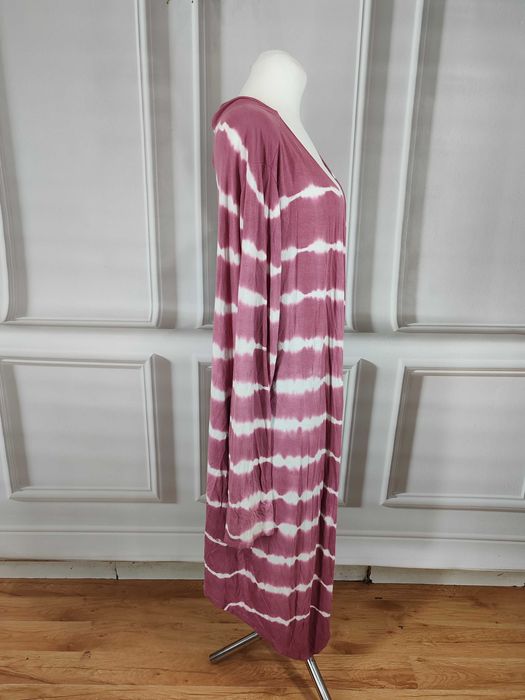 Lekki sweter/narzutka bez zapięcia Tu rozmiar ok 50/52 wiskoza/elastan