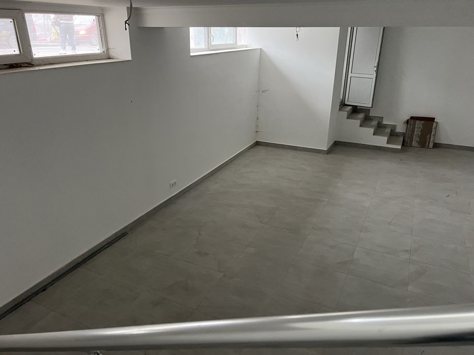 Здається Приміщення на початку вул.Сторожинецькоі  9