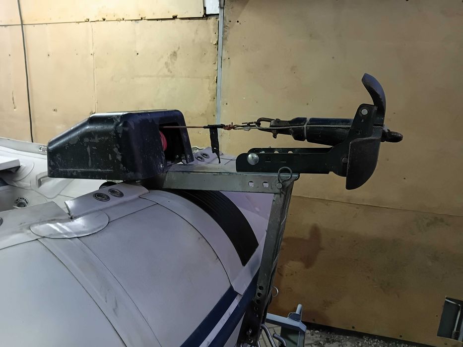Продам моторную лодку HONDA с лафетом