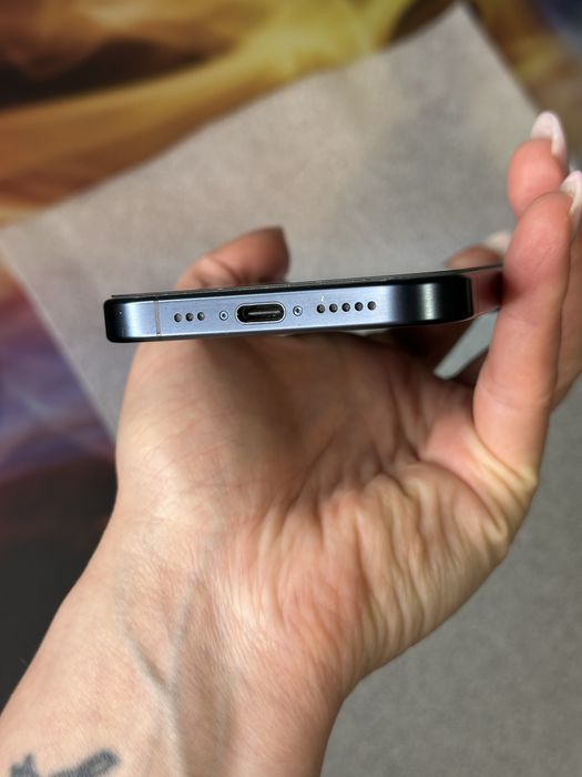 Продам iPhone 15 pro