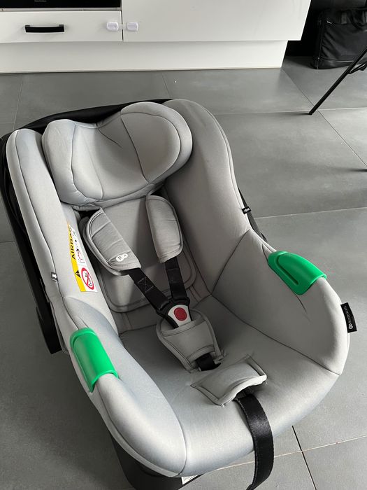 Fotelik samochodowy Kinderkraft Mink PRO + Baza Isofix