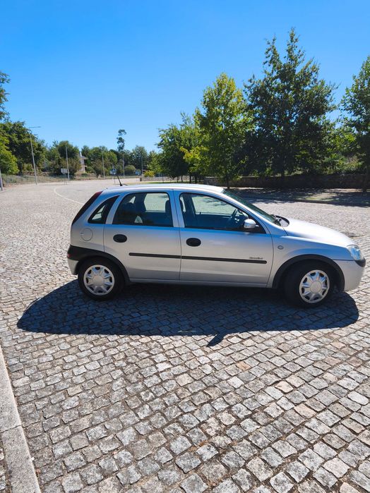 Opel Corsa 1,2 - Ano 2001 - Diesel