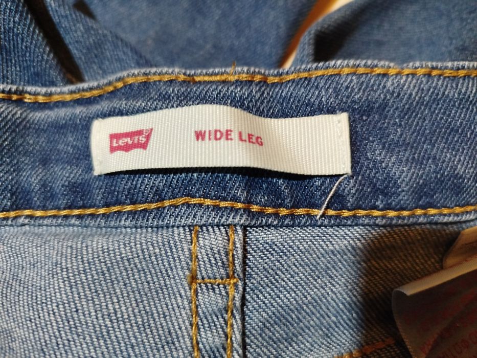 Spodnie Levis dziewczęce rozmiar 152 nowe bez metki