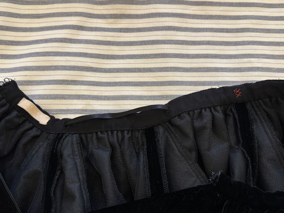 Alaia оригінал чорна оксамитова спідниця розмір 36 XS