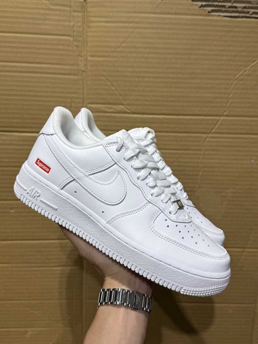 Nike Air Force 1 Supreme R. 43